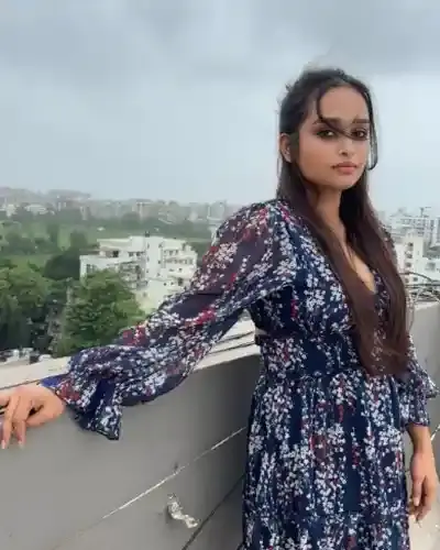 Campierganj Escorts